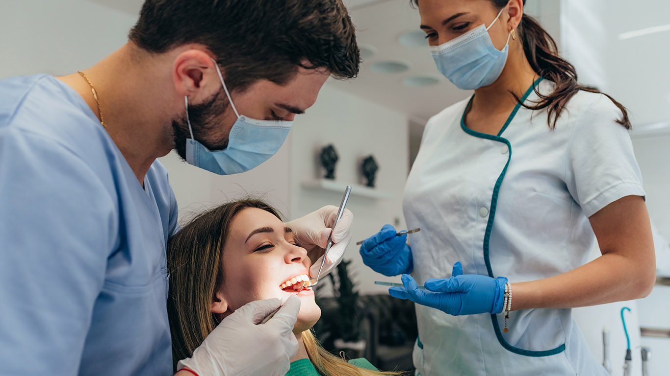 Ağız ve Çene Cerrahisinde Uzman Dokunuş